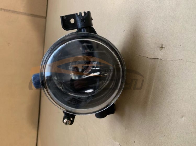 For FORD SERIES 2005 FOCUS SEDAN FRONT FOG LAMP