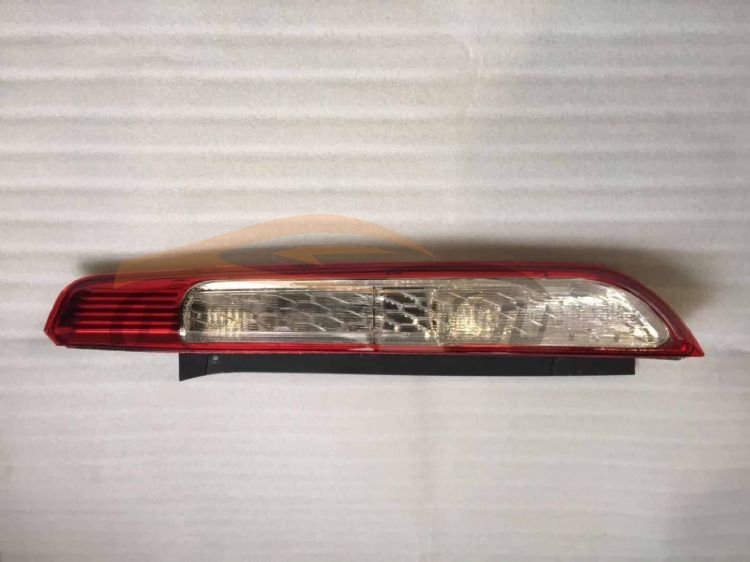 For FORD SERIES 2009 FOCUS HATCHBACK TAIL LAMP