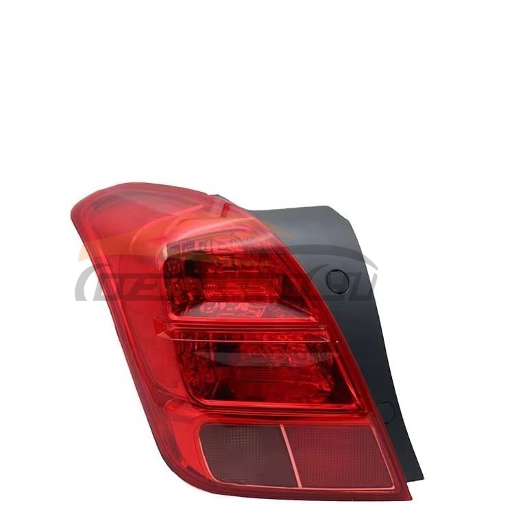 For CHEVROLET SERIES 2014 TRAX TAIL LIGHT COVER